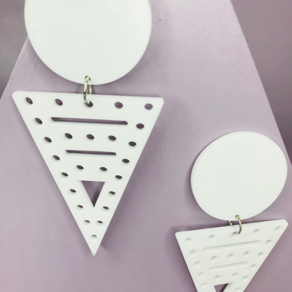 White Triangle Cut Out Earrings - Picture 7 of 7